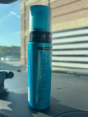 St. Tropez Teal Self-Tan Mousse Bottle